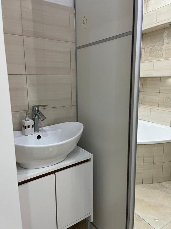 Széchenyi Apartman  Miskolc Esterno foto