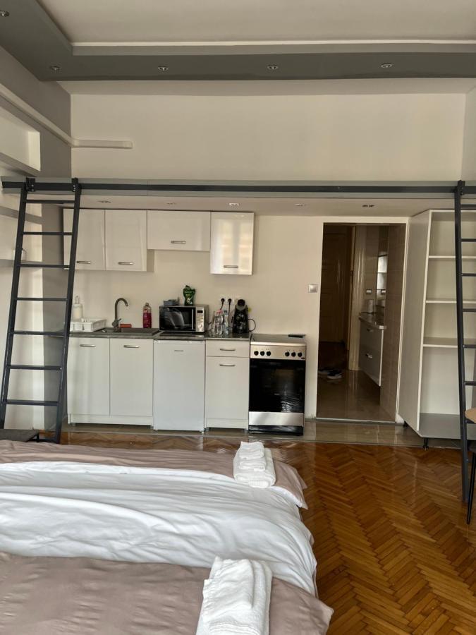 Széchenyi Apartman  Miskolc Esterno foto