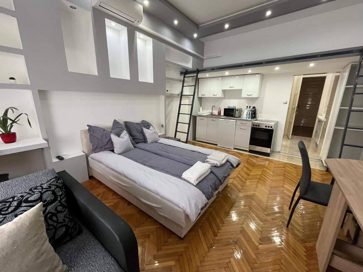 Széchenyi Apartman  Miskolc Esterno foto