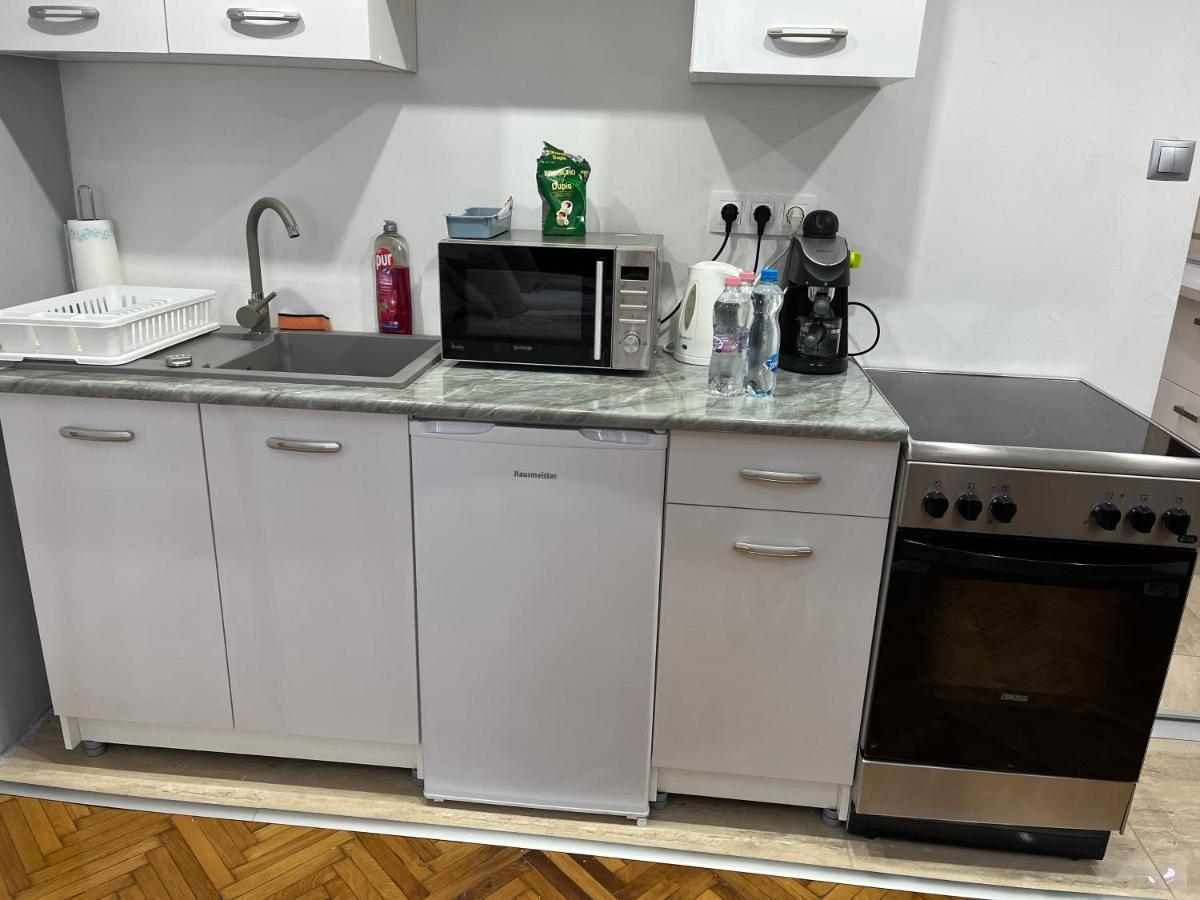 Széchenyi Apartman  Miskolc Esterno foto
