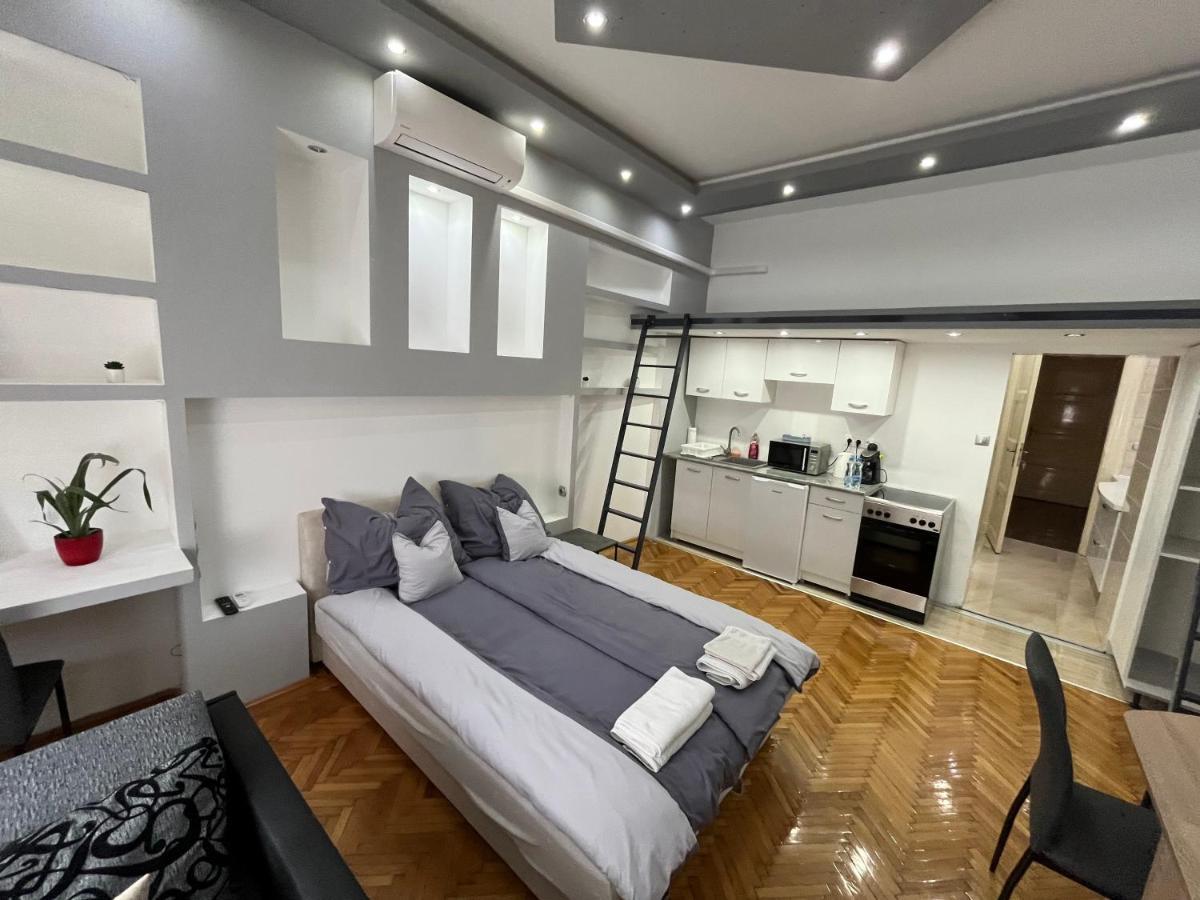 Széchenyi Apartman  Miskolc Esterno foto